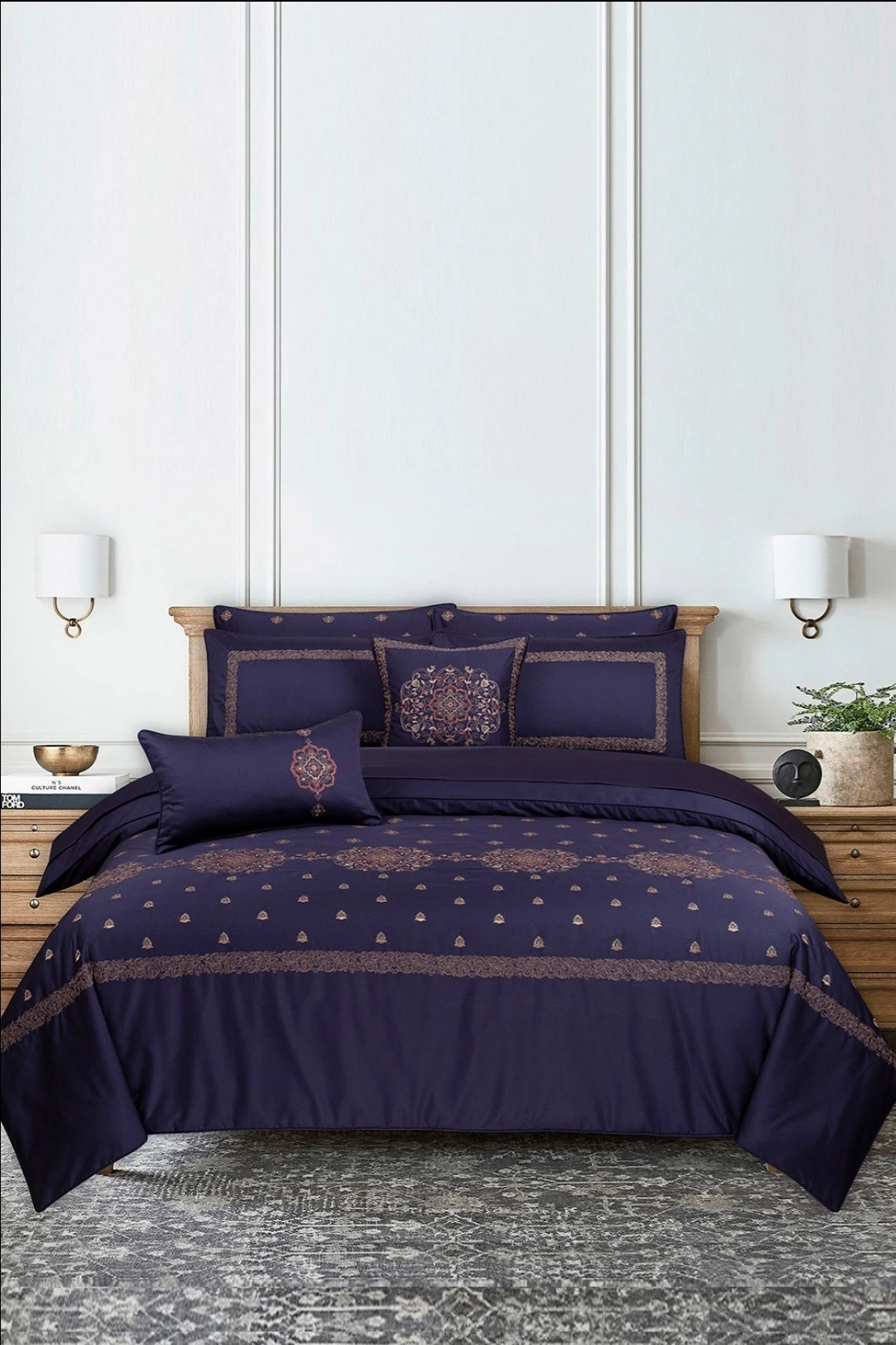 Smoke T-400 Embroidered Quilt Cover Set